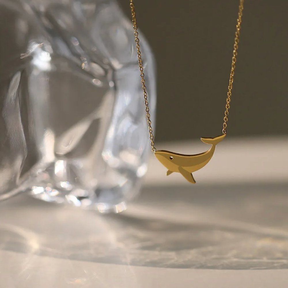 Whale Pendant Necklace in Gold - Picture 4 of 8